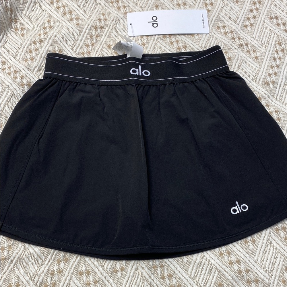 ALO Yoga Black Athletic Skirt with Waistband